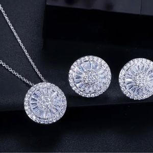 Round Crystals Studs and Necklace Set